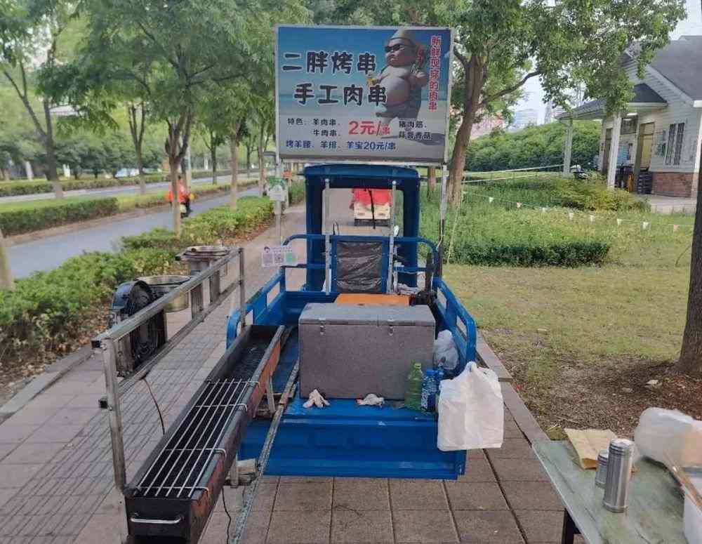 摆摊卖2元一串的烧烤，轻松日入上万？(图7)