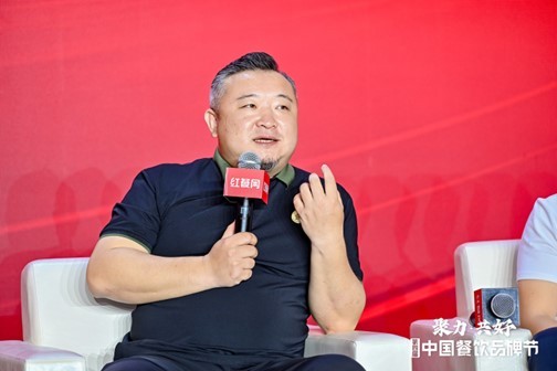 老金烧烤左新童：餐企既要会干，也要会喊(图1)