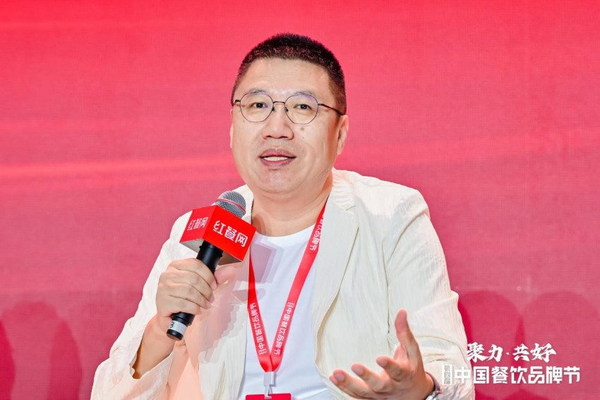 “大磊说餐饮”主理人张磊:以后餐企做短视频一定要做两个IP(图1) “大磊说餐饮”主理人张磊:以后餐企做短视频一定要做两个IP(图1)