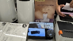 前有Costa 后有Manner、Seesaw，咖啡品牌为何纷纷接入“碰一下”