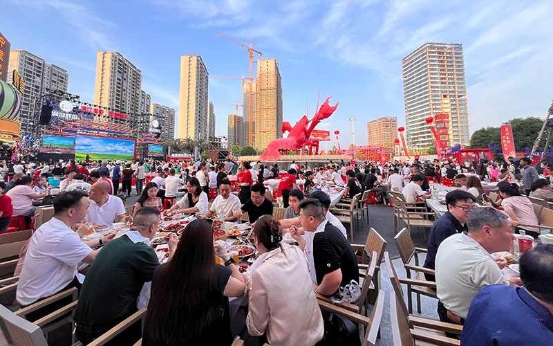 750亿元！潜江小龙虾全产业链高质量发展取得新成效(图1)