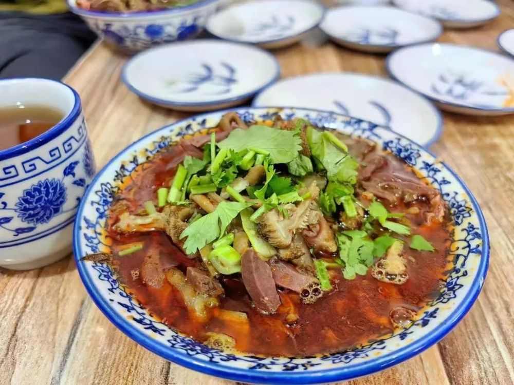 超433亿元，餐饮收入增速跑赢全国，内蒙古食材凭实力“圈粉”(图3)