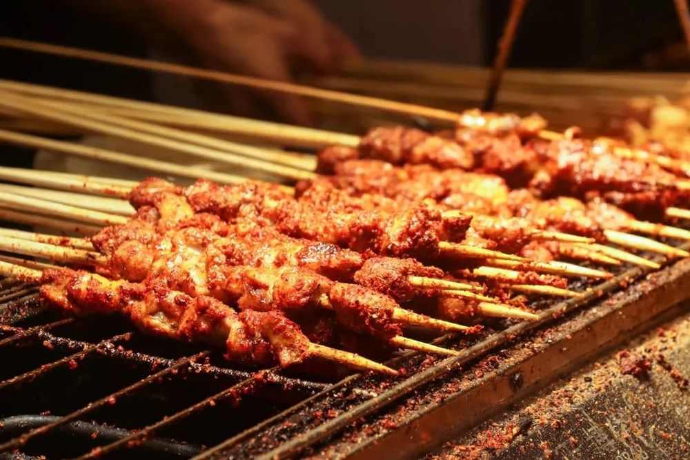 全国门店超52万家！烧烤行业开始不赚钱倒贴钱了？(图9)