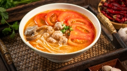 《云南米线发展报告2024》：门店数近3万家，生烫牛肉米线成新风口