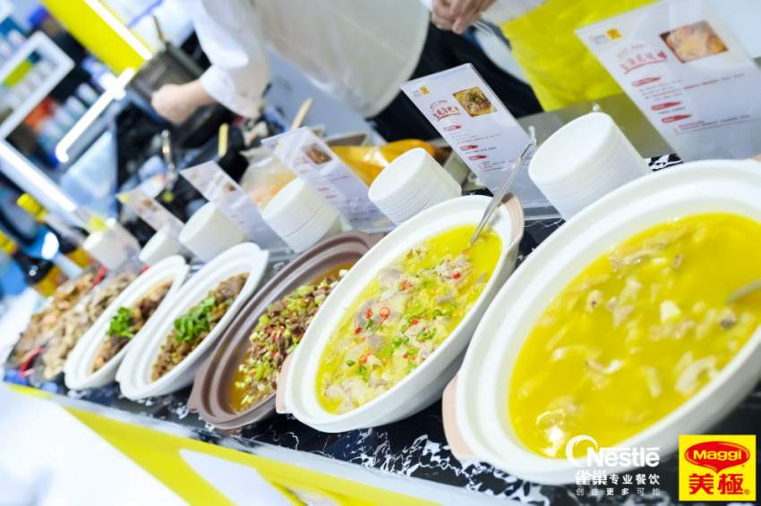 老乡鸡、和府捞面疯狂推新，都盯上了这个超级品类(图4)