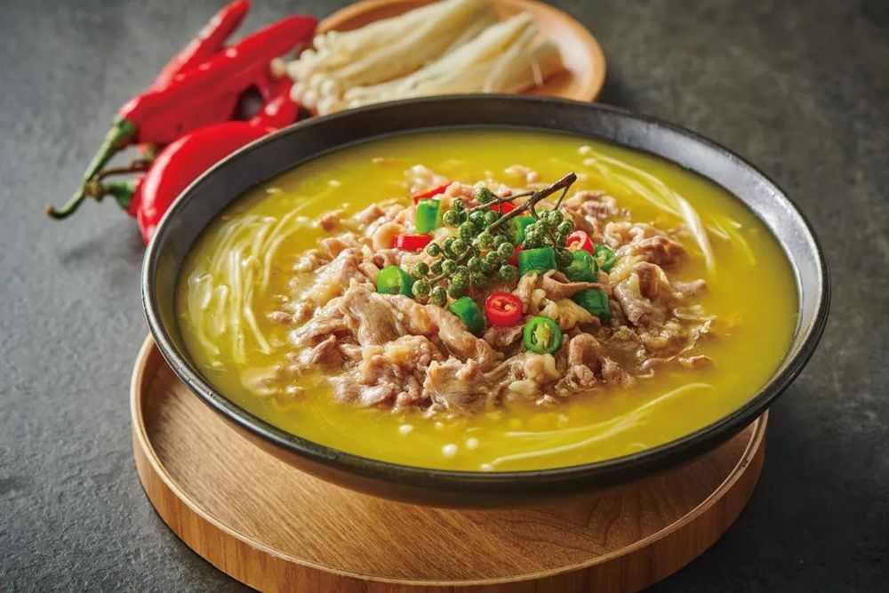 老乡鸡、和府捞面疯狂推新，都盯上了这个超级品类(图9)